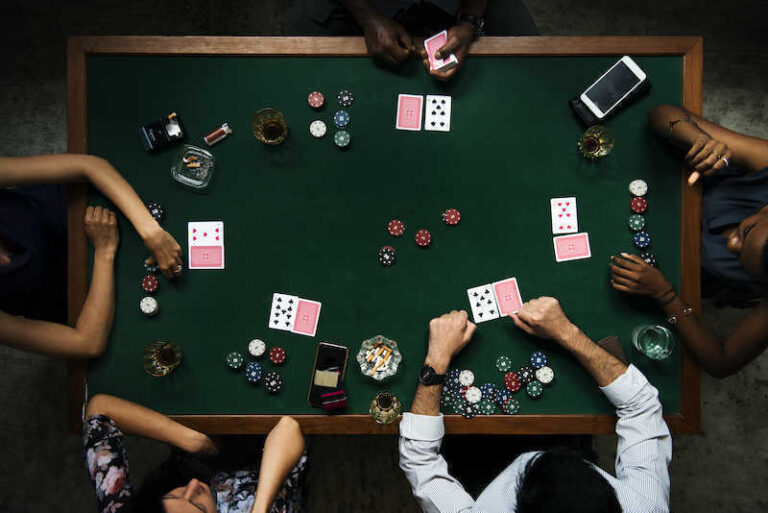 Thuật ngữ Poker trên bàn chơi